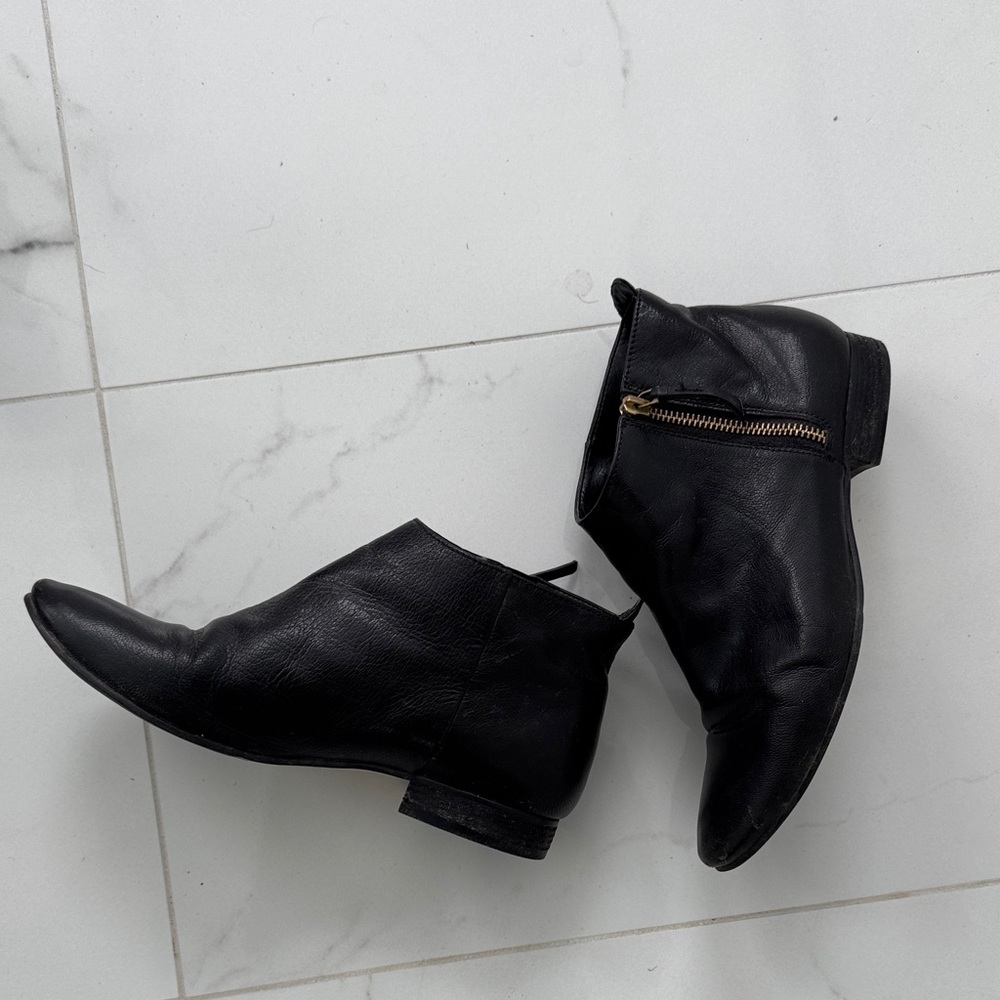 Black Leather Ankle Boots - Classic Women’s Zip Boot